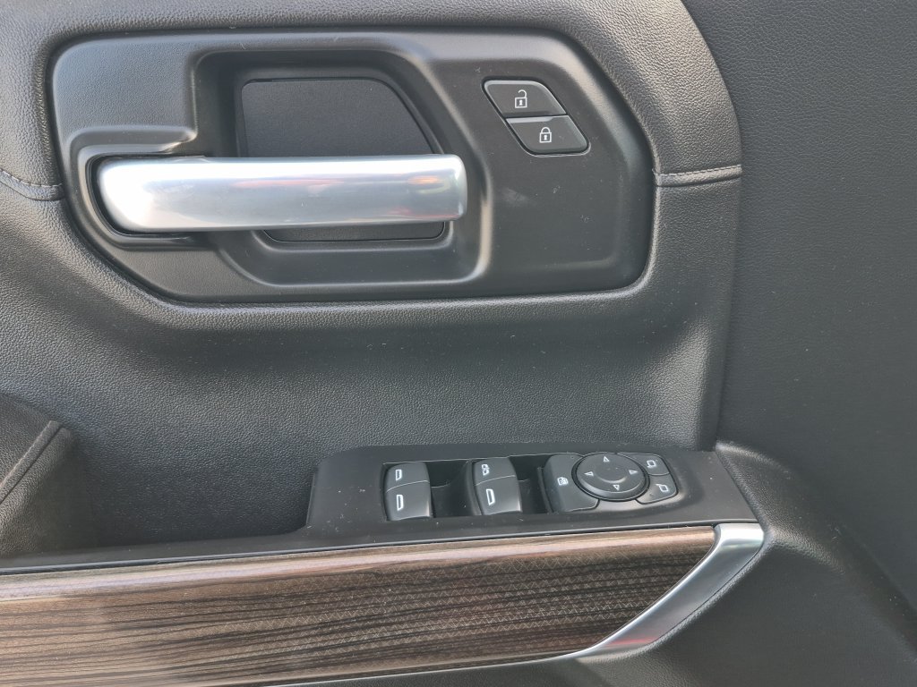 Used 2021 Chevrolet Silverado 1500 RST AWD/4WD image 16