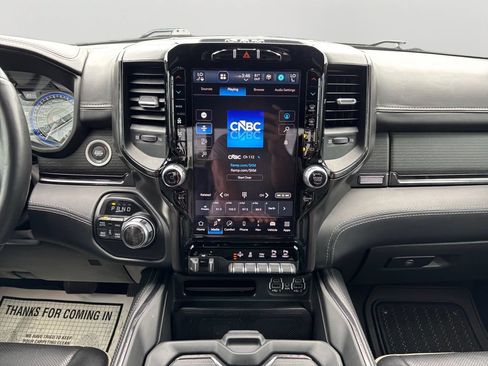 Used 2022 RAM 1500 Limited w/ Body Color Bumper Group AWD/4WD image 18