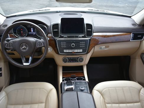 Used 2018 Mercedes-Benz GLS 450 4MATIC w/ Premium Package image 11