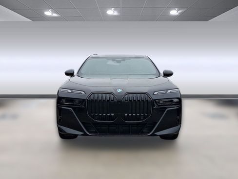 Certified 2024 BMW 760i xDrive 760i xDrive w/ Premium Package 2 image 6