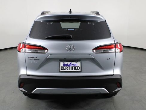 Used 2025 Toyota Corolla Cross LE image 9