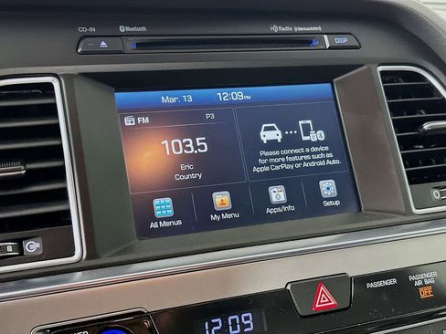 Used 2016 Hyundai Sonata Sport w/ Option Group 02 image 17