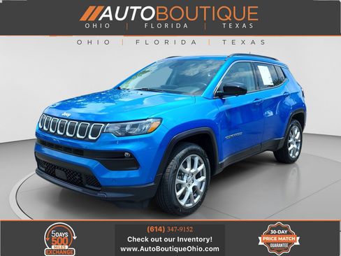 Used 2022 Jeep Compass Latitude w/ Sun and Sound Group AWD/4WD image 1