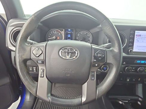 Used 2022 Toyota Tacoma TRD Sport w/ Technology Package RWD image 12