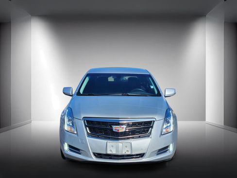Used 2016 Cadillac XTS Luxury image 5