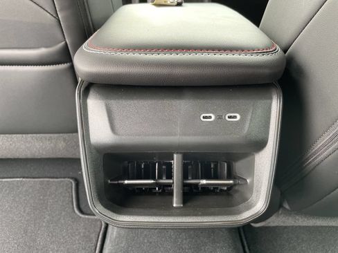 New 2026 Dodge Charger R/T w/ Driver Convenience Group AWD/4WD image 31