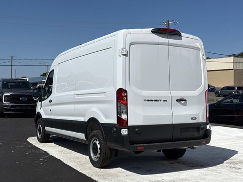 New 2026 Ford Transit 150 148 Medium Roof w/ Load Area Protection Package RWD image 5
