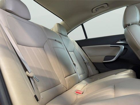 Used 2016 Buick Regal Premium FWD image 18
