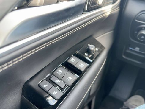 New 2025 Jeep Wagoneer L Series II w/ Convenience Group I AWD/4WD image 21