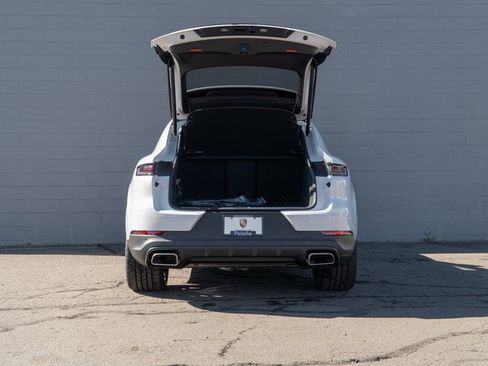 New 2026 Porsche Cayenne Coupe image 14
