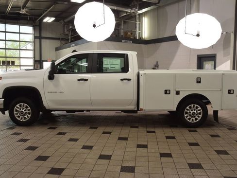 New 2026 Chevrolet Silverado 2500 W/T w/ Snow Plow Prep/Camper Package AWD/4WD image 3