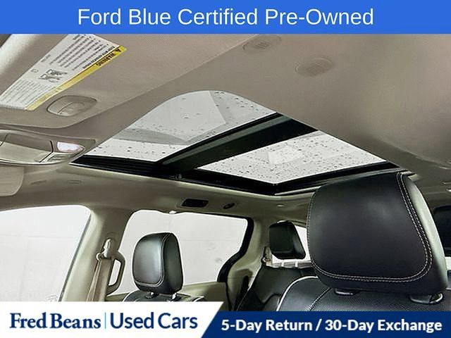Used 2023 Chrysler Pacifica Limited FWD image 41