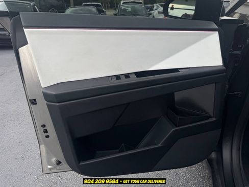 Used 2024 Tesla Cybertruck Cyberbeast AWD/4WD image 15