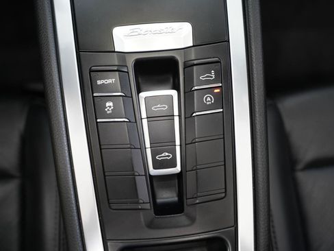 Used 2016 Porsche Boxster RWD image 23
