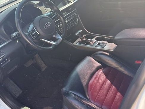 Used 2020 Kia Optima SX image 3