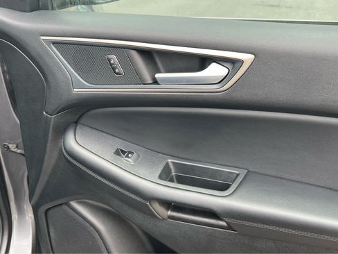 Certified 2024 Ford Edge SEL AWD/4WD image 19