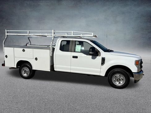 Used 2022 Ford F350 XL w/ Power Equipment Group RWD image 9