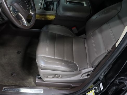 Used 2016 GMC Yukon Denali w/ Open Road Package image 16