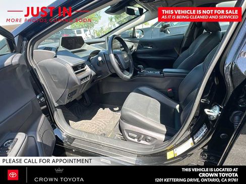 Used 2026 Toyota Prius FWD image 7