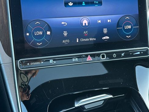 Certified 2025 Mercedes-Benz C 300 Sedan image 22