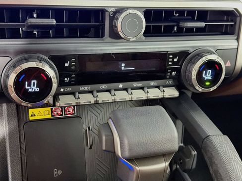 New 2026 Toyota 4Runner Limited AWD/4WD image 19