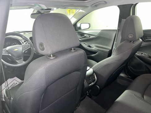Used 2024 Chevrolet Malibu LT image 25