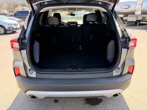 Used 2024 Ford Escape Platinum image 25