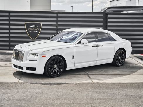 Used 2018 Rolls-Royce Ghost RWD image 6