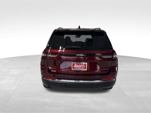 Used 2022 Jeep Grand Cherokee Limited AWD/4WD image 4