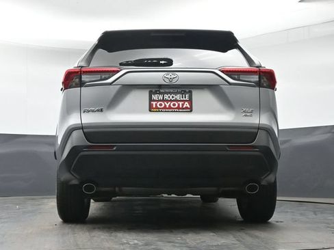 Used 2022 Toyota RAV4 XLE w/ Convenience Package AWD/4WD image 31