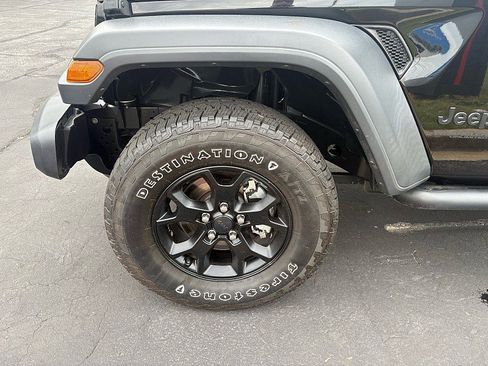 Used 2020 Jeep Wrangler Unlimited Sport AWD/4WD image 18