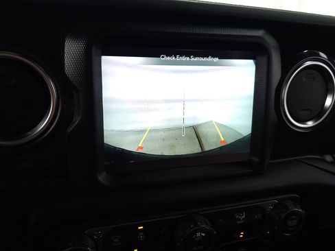 Used 2021 Jeep Wrangler Unlimited Rubicon w/ Xtreme Recon 35" Tire Package AWD/4WD image 29