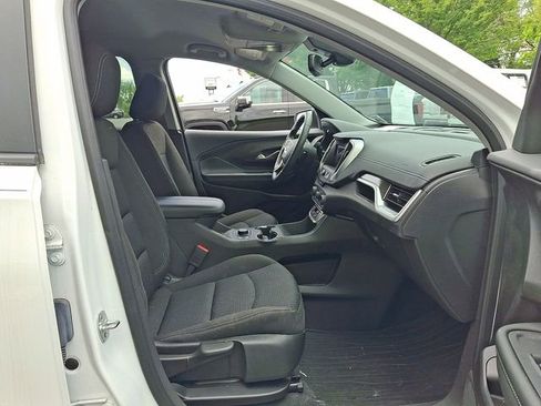 Certified 2024 GMC Terrain SLE w/ Driver Convenience Package AWD/4WD image 25
