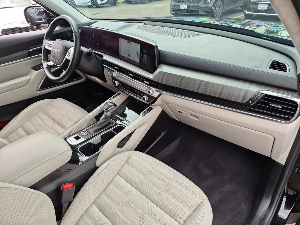 Certified 2024 Kia Telluride SX Prestige AWD/4WD image 30