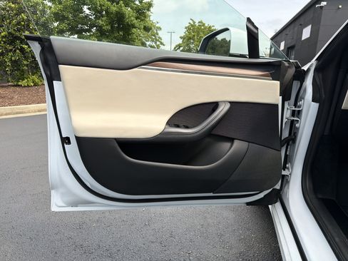 Used 2022 Tesla Model S AWD/4WD image 20