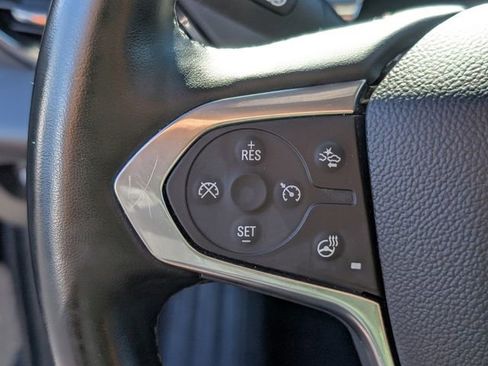 Used 2023 Chevrolet Traverse Premier w/ Redline Edition image 36