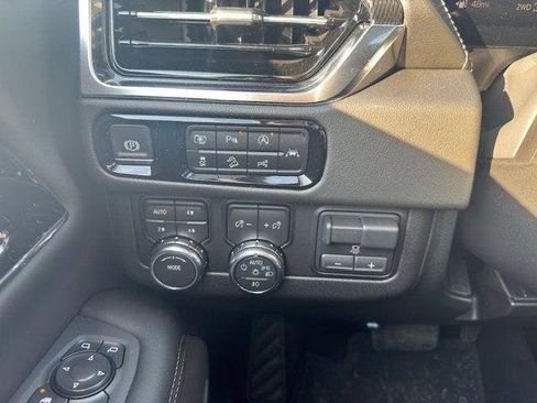 New 2026 GMC Yukon XL Elevation w/ Elevation Premium Package image 21