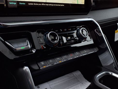 New 2026 GMC Sierra 2500 Denali w/ Denali Reserve Package image 19