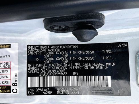 Used 2024 Toyota 4Runner Limited image 17