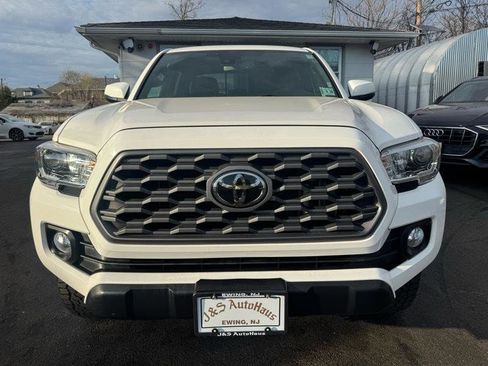 Used 2021 Toyota Tacoma TRD Off-Road w/ Technology Package image 2