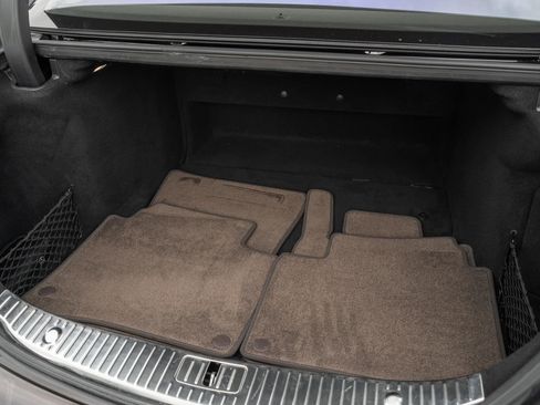 Used 2019 Mercedes-Benz S 560 4MATIC Sedan image 11
