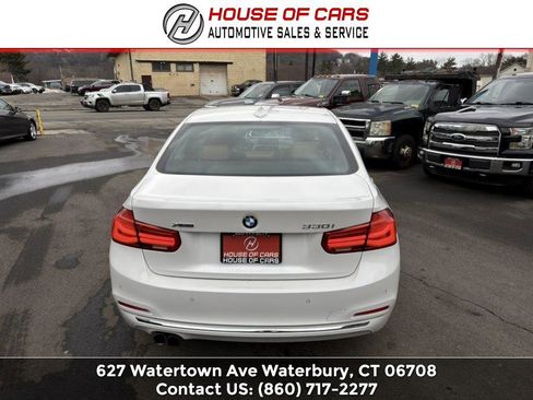 Used 2017 BMW 330i xDrive Sedan image 8