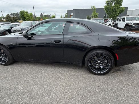 Used 2024 Dodge Charger R/T w/ Plus Group AWD/4WD image 11