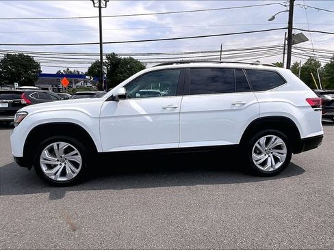 Used 2023 Volkswagen Atlas SE w/ Panoramic Sunroof Package AWD/4WD image 3