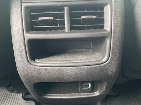 Used 2018 Cadillac XT5 Luxury w/ Driver Awareness Package image 13