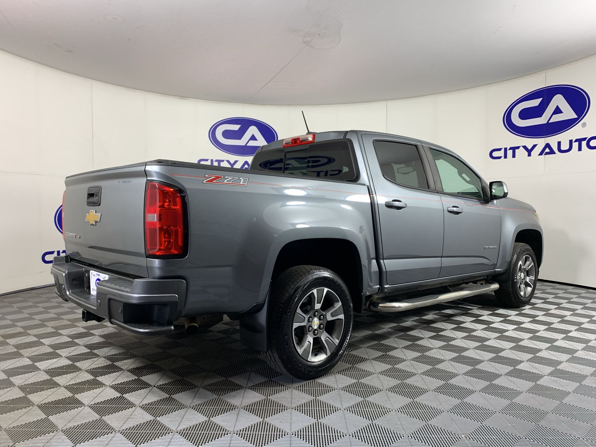 Used 2019 Chevrolet Colorado Z71 RWD image 3