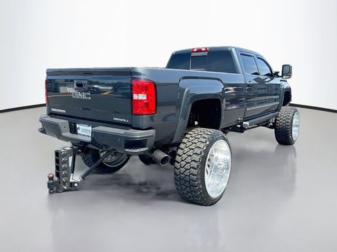 Used 2018 GMC Sierra 3500 Denali w/ Duramax Plus Package AWD/4WD image 5