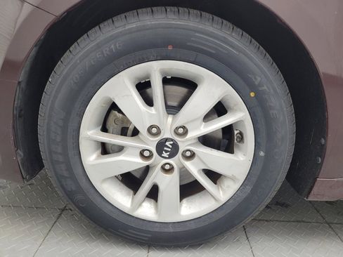 Used 2018 Kia Optima LX FWD image 31