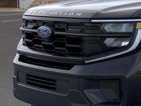 New 2026 Ford Expedition Active AWD/4WD image 17