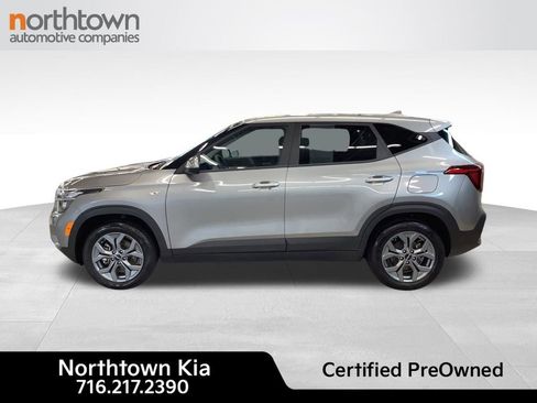 Certified 2025 Kia Seltos LX AWD/4WD image 3